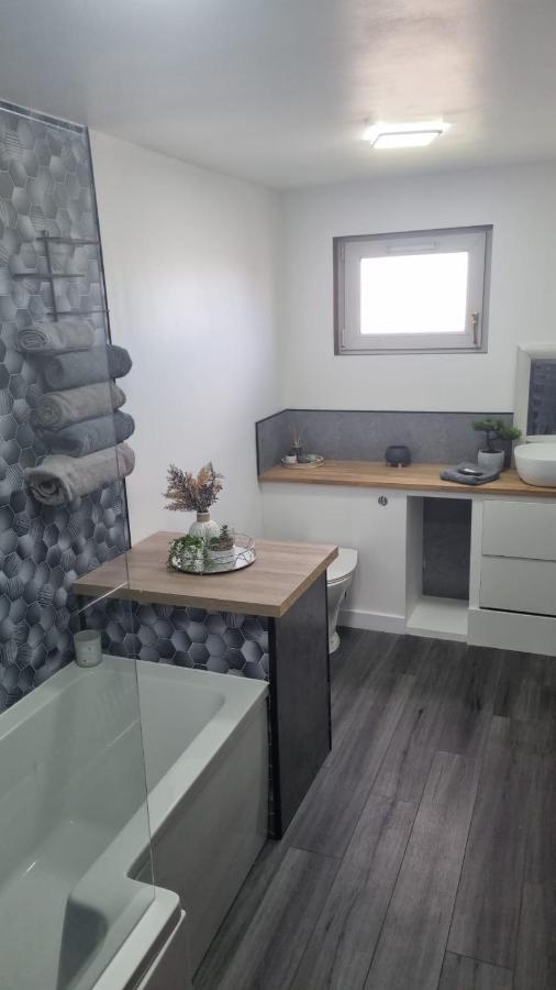 Serviced - Aberdeen Apartment