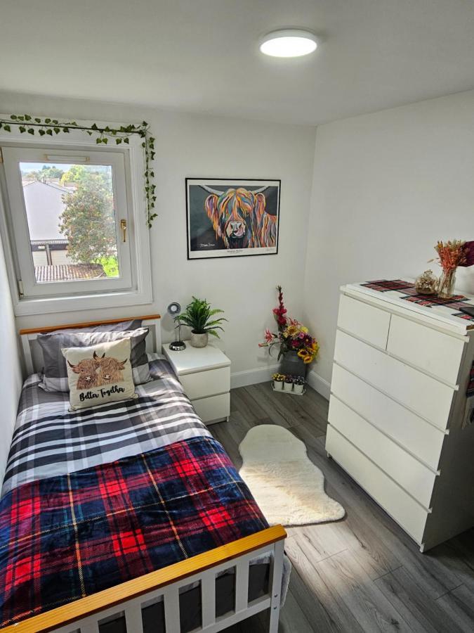 Serviced - Aberdeen Apartment